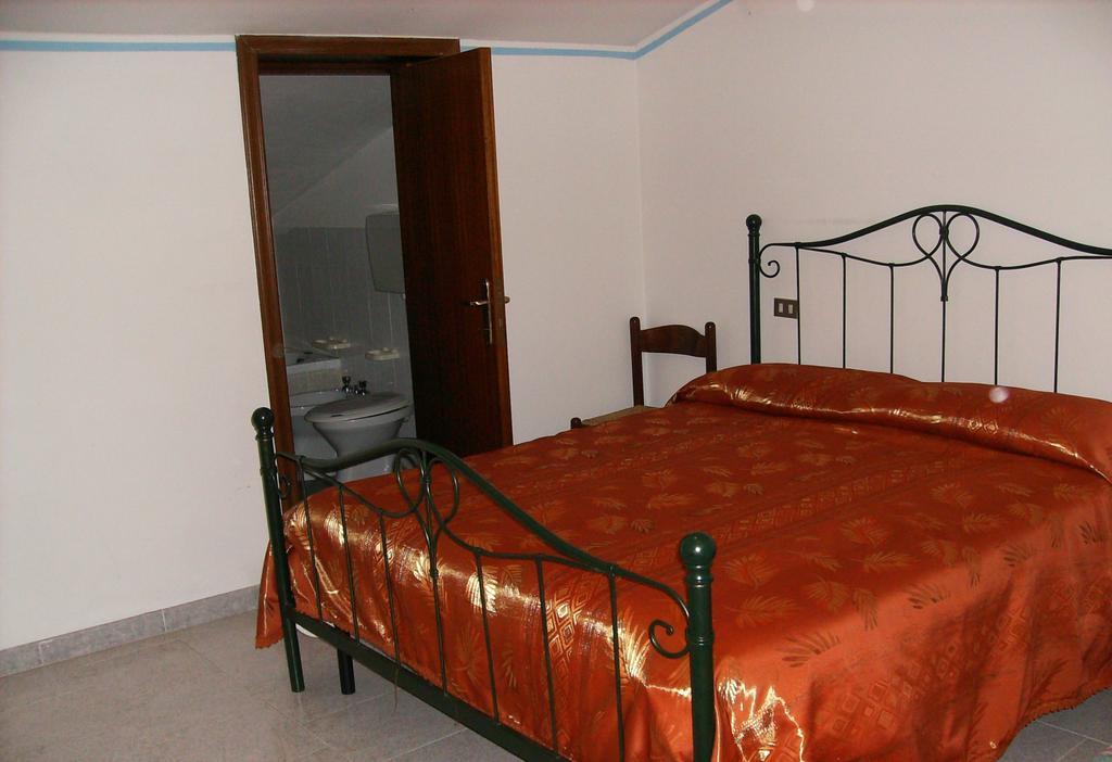 Agriturismo Lu Formaggio Hotel Castelli Pokój zdjęcie
